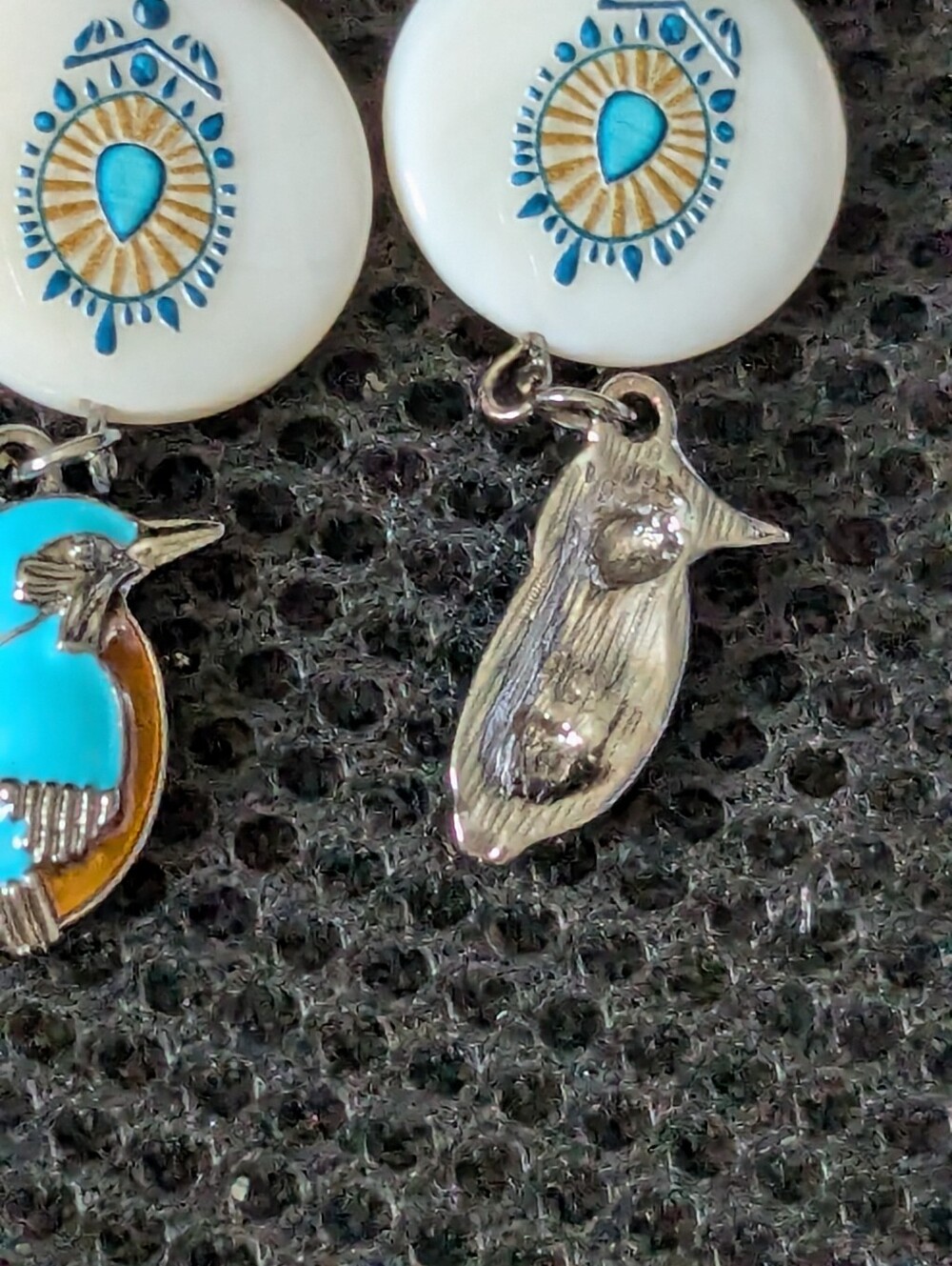 White & Turquoise Kingfisher Bird Freshwater Shell Earrings - Picture 5 of 6